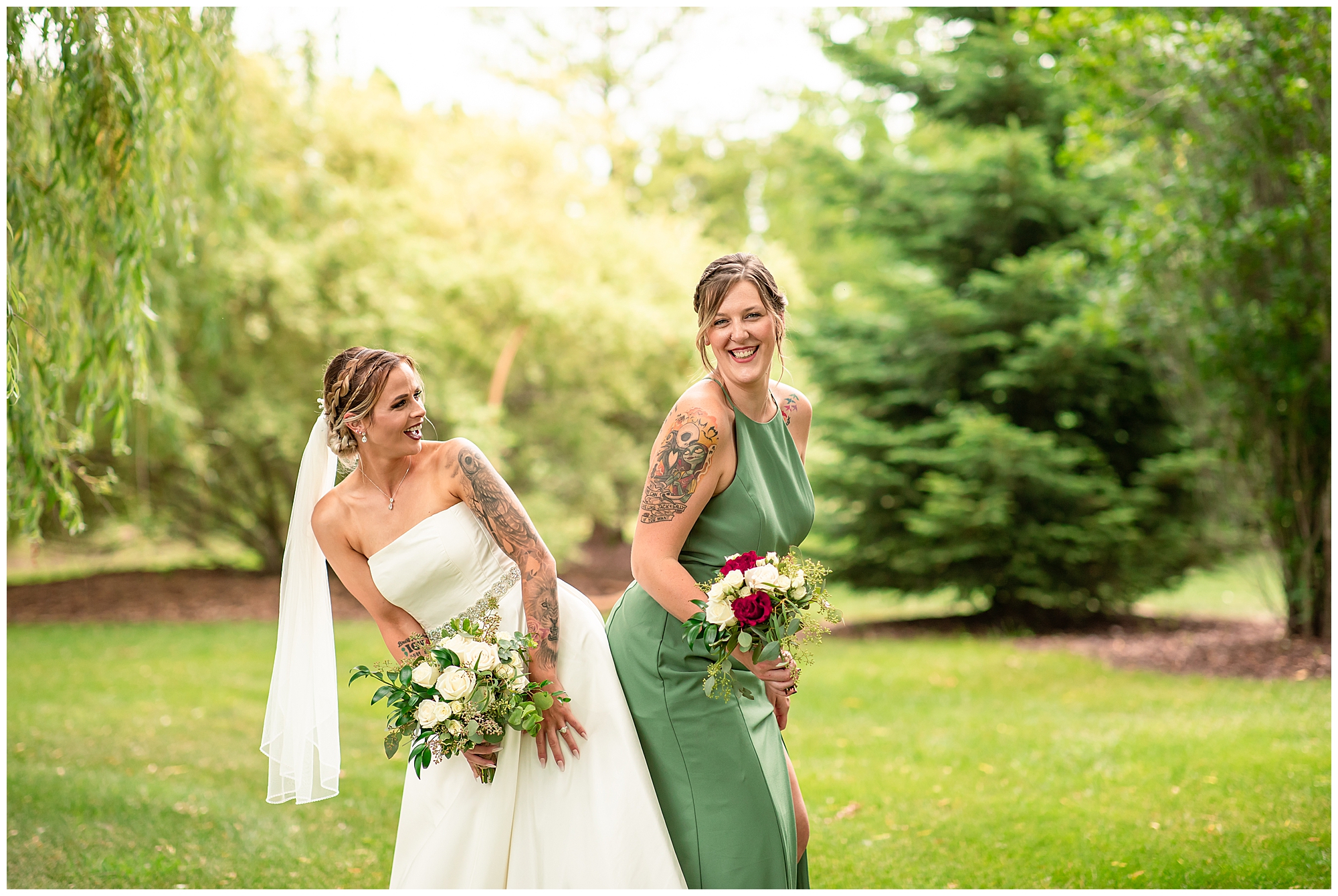 cute maid of honor pictures 